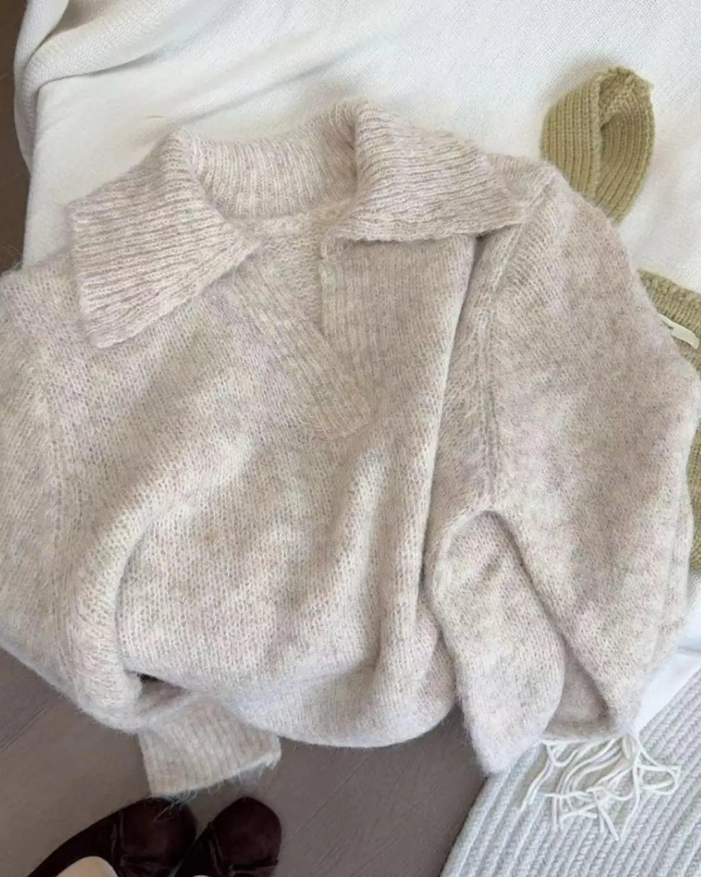 Knikked Sweater